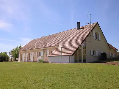 Maison, 163 m²