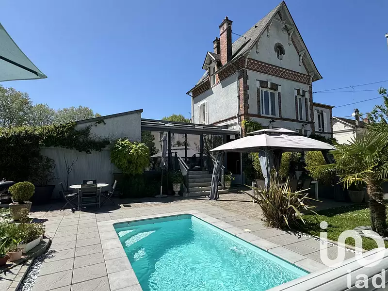 Maison, 208 m²