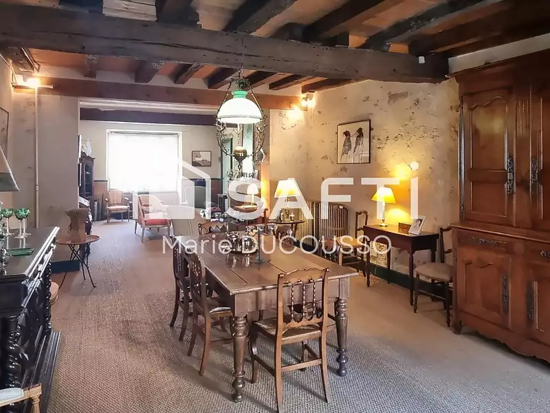 Maison, 310 m²