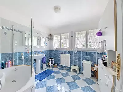 Maison, 200 m²