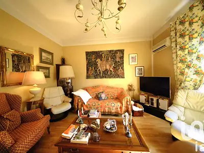 Maison, 220 m²