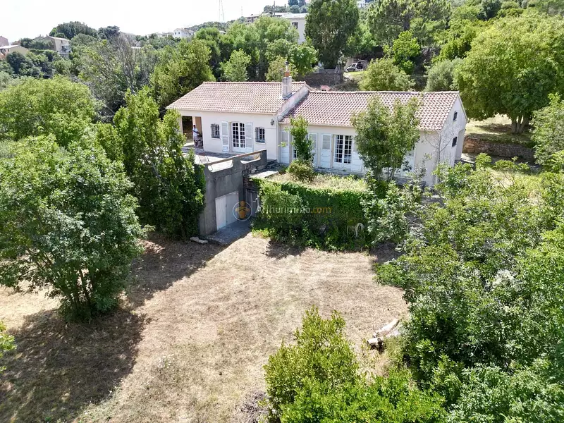 Maison, 141 m²
