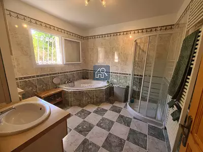 Maison, 200 m²