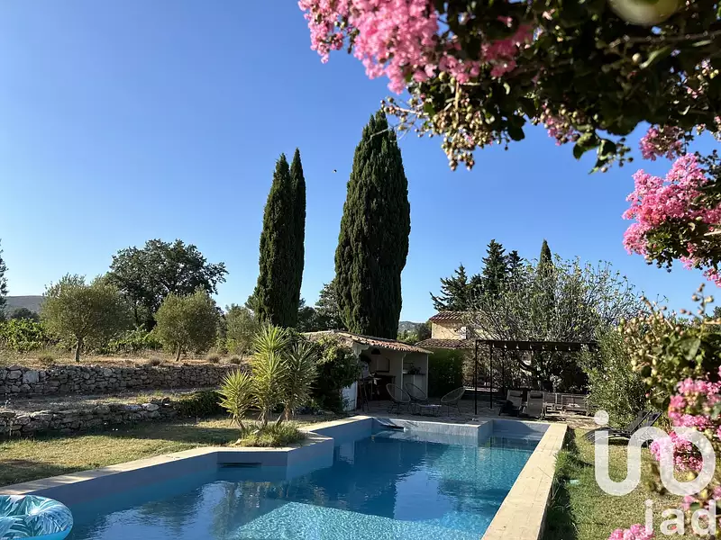 Maison, 222 m²