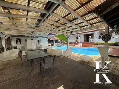 Maison, 210 m²