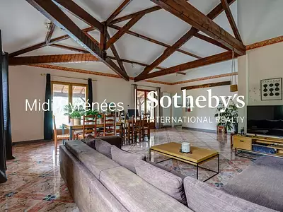 Maison, 307 m²