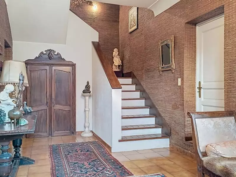 Maison, 256 m²