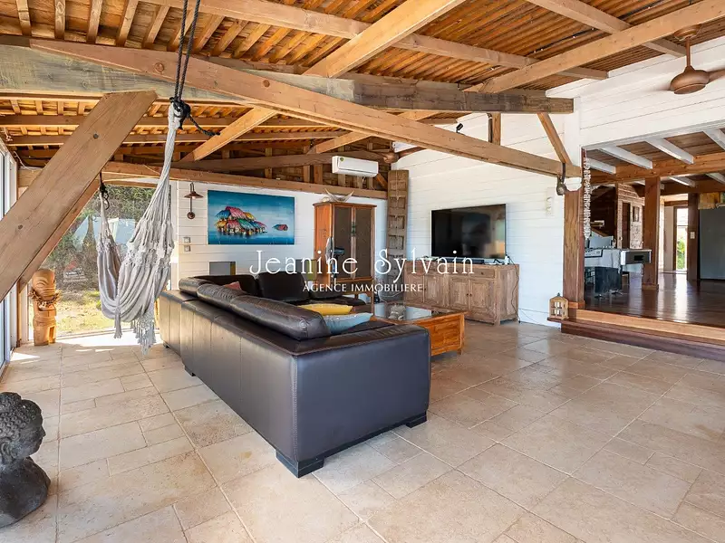 Maison, 250 m²