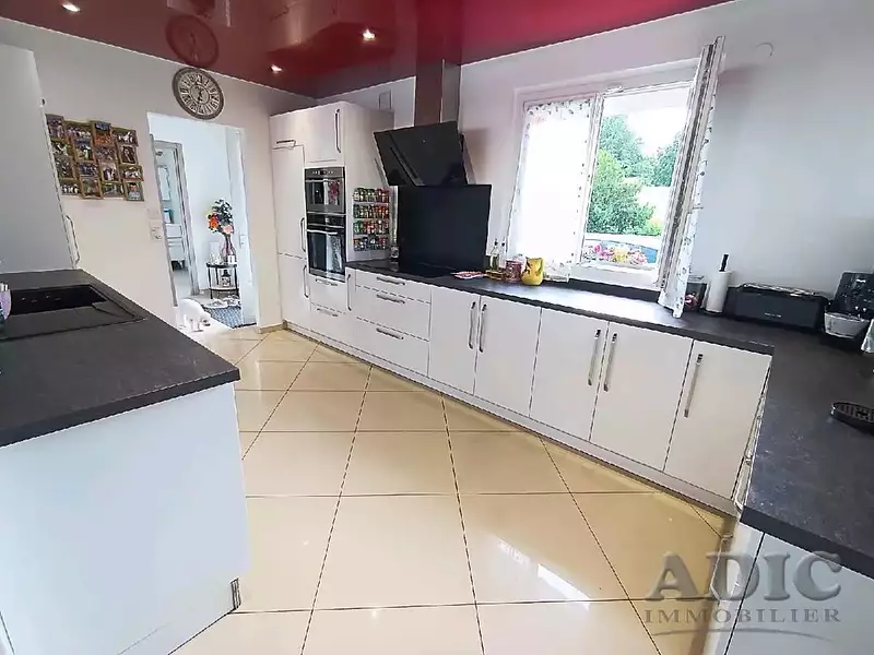 Maison, 142 m²