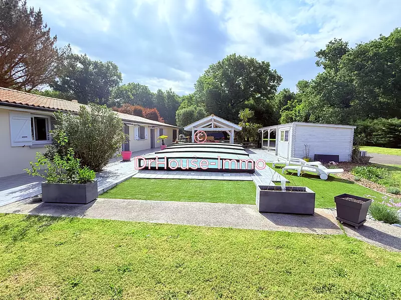 Maison, 180 m²
