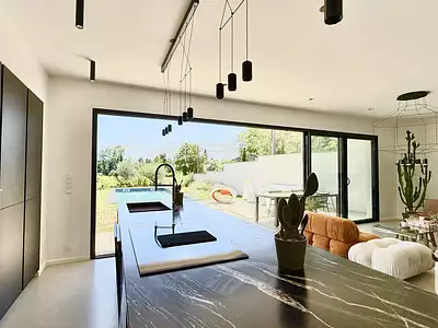 Maison, 220 m²