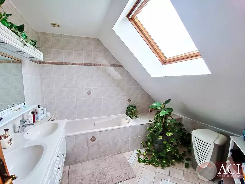 Maison, 170 m²