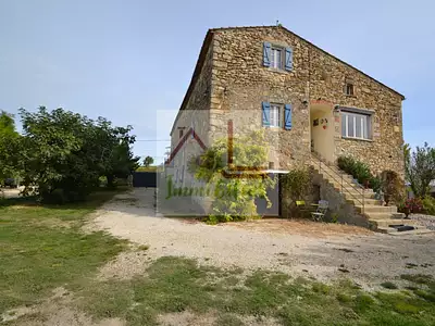 Maison, 244 m²