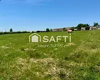 Terrain, 700 m²