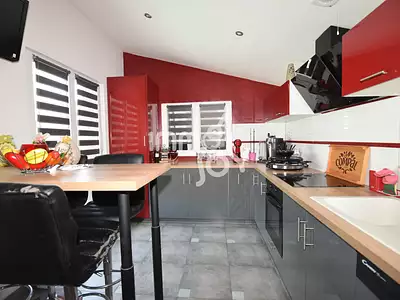 Maison, 200 m²
