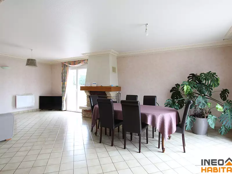Maison, 116 m²