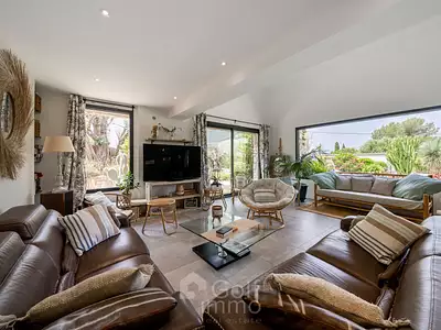 Maison, 220 m²