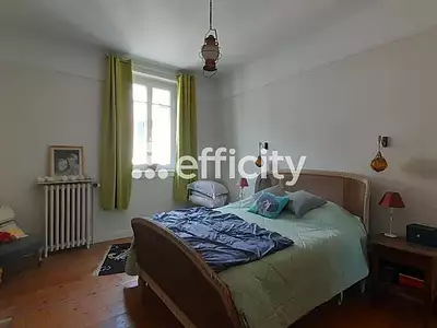 Immeuble, 381 m²