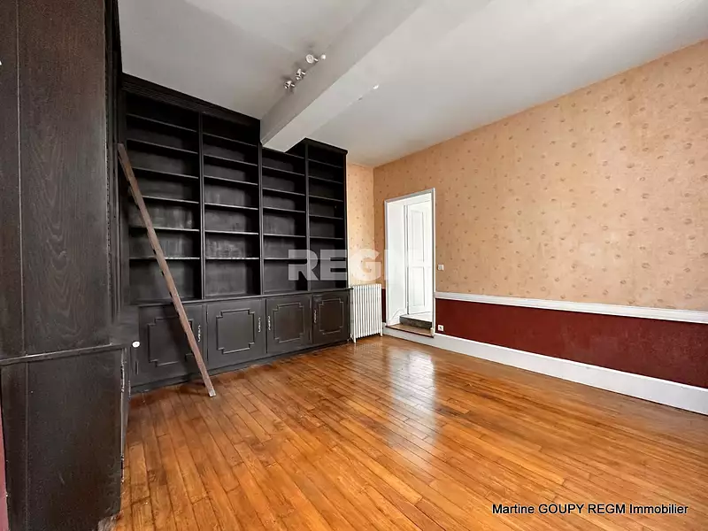 Maison, 341 m²