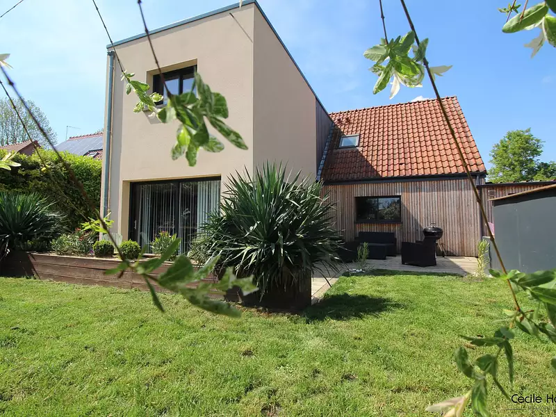 Maison, 163 m²