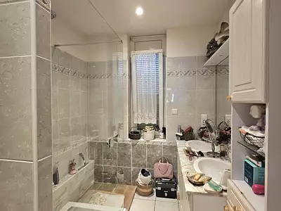 Maison, 220 m²