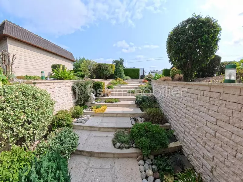 Maison, 250 m²