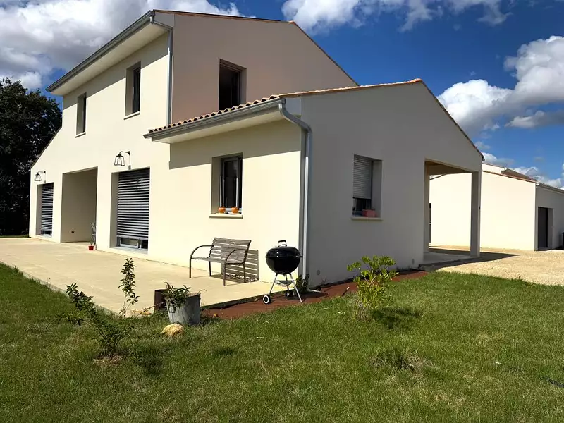 Maison, 220 m²