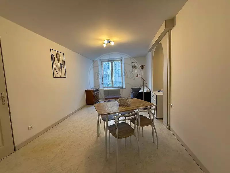 Immeuble, 277 m²