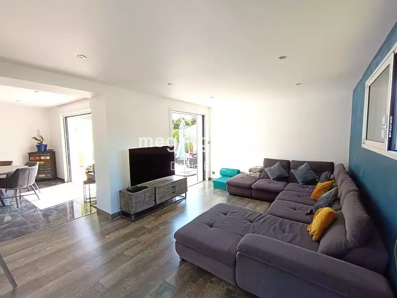 Maison, 121 m²