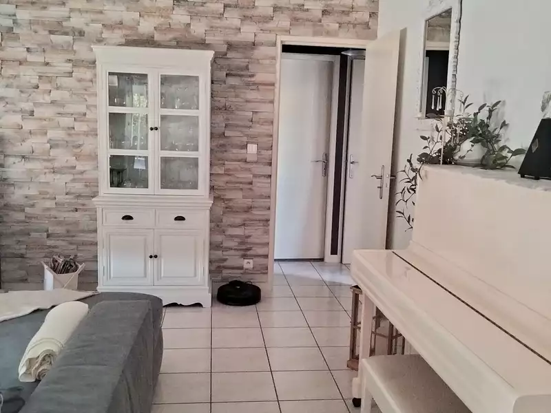 Maison, 220 m²