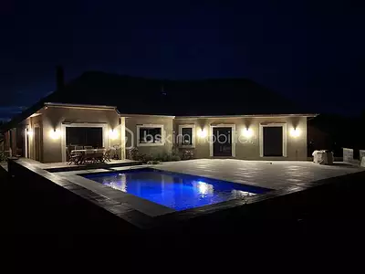 Maison, 220 m²