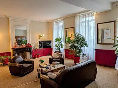 Maison, 250 m²