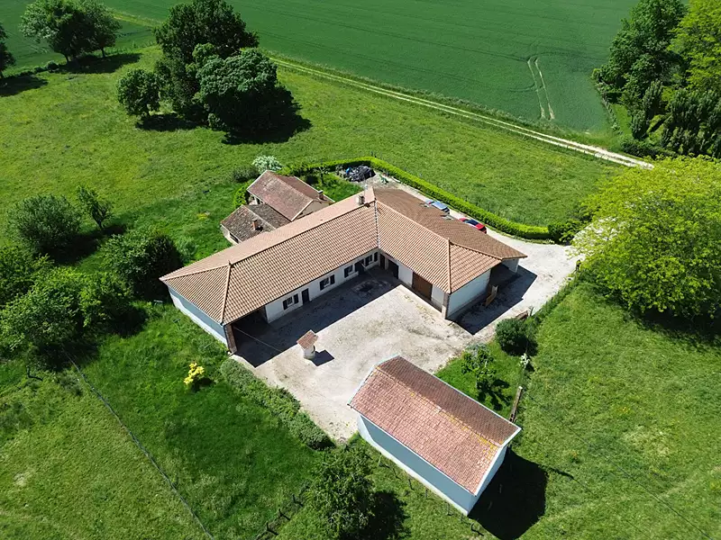 Maison, 200 m²