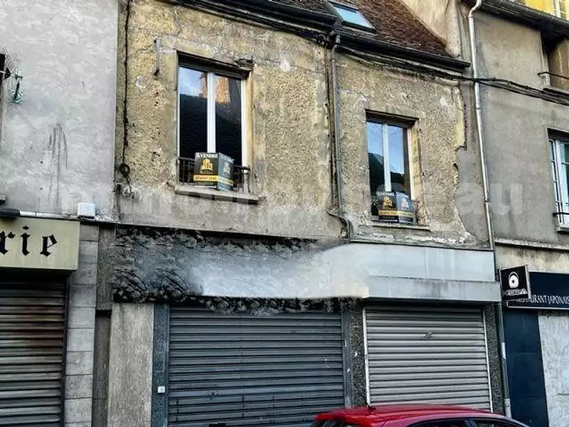 Immeuble, 100 m²