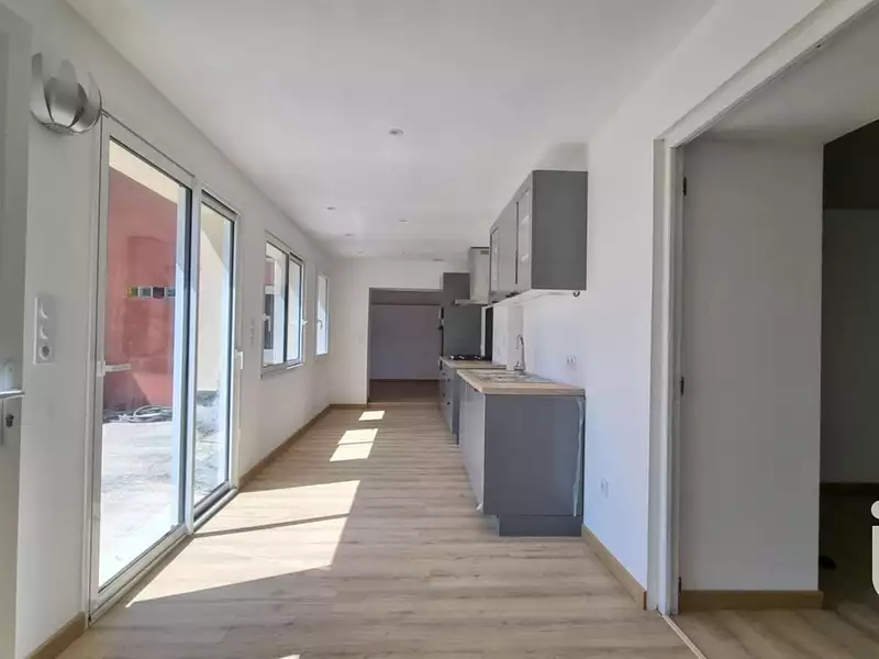 Maison, 166 m²
