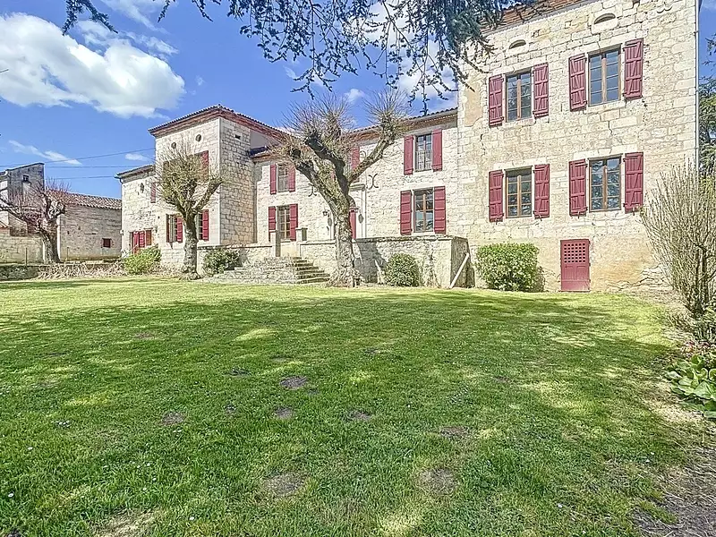 Maison, 385 m²