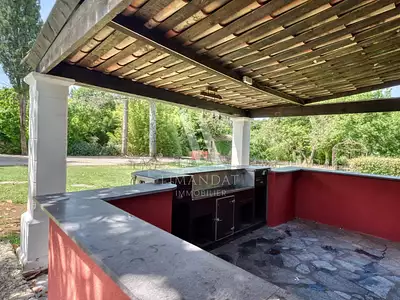 Maison, 398,84 m²