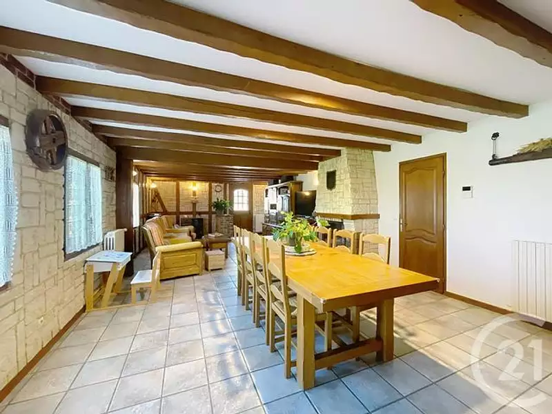 Maison, 218 m²