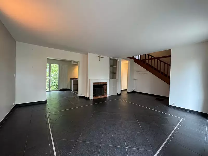 Maison, 196 m²