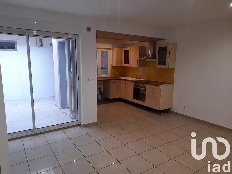 Immeuble, 374 m²