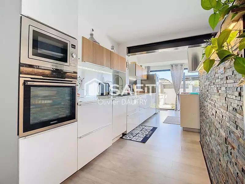 Maison, 170 m²