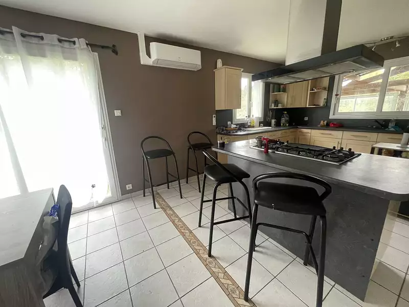 Maison, 176 m²