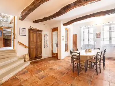 Maison, 190 m²