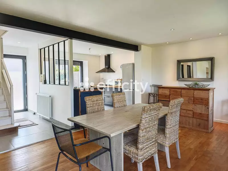 Maison, 124 m²