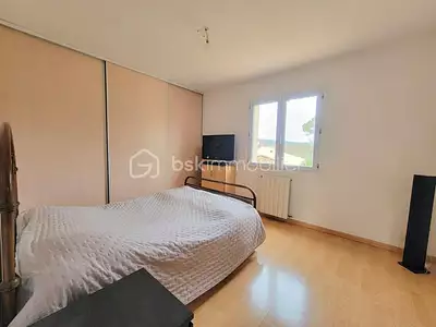 Maison, 240 m²