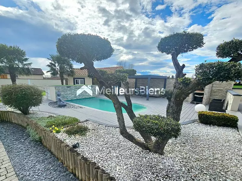 Maison, 179 m²
