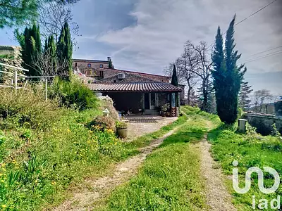 Maison, 285 m²