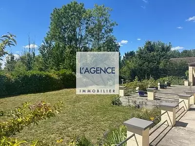 Maison, 218 m²