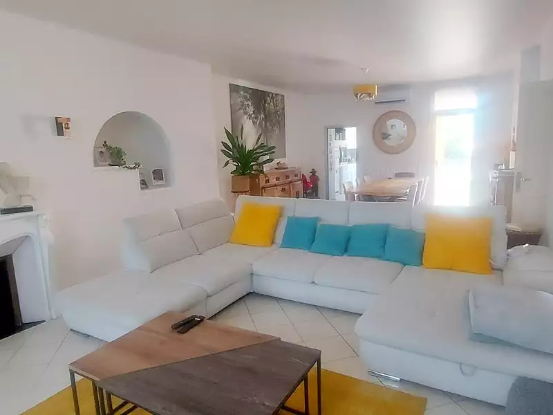 Maison, 260 m²