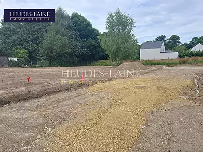 Terrain, 596 m²